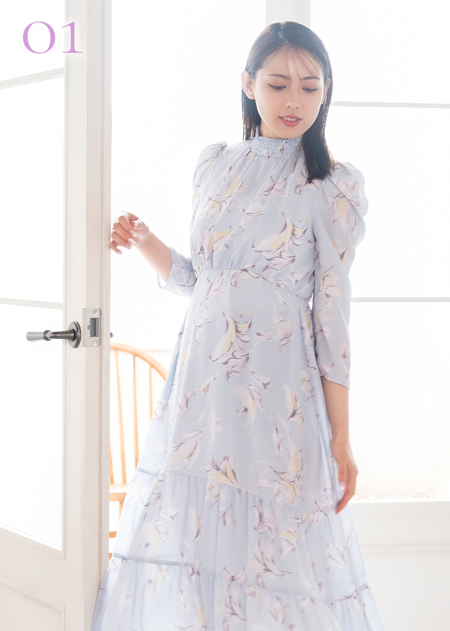 春らしいシアーなシフォン素材の温かみと優しさに溢れた配色のリリー柄。